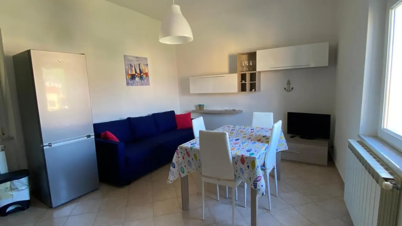 Da Angela Apartment Romito Magra 0*,